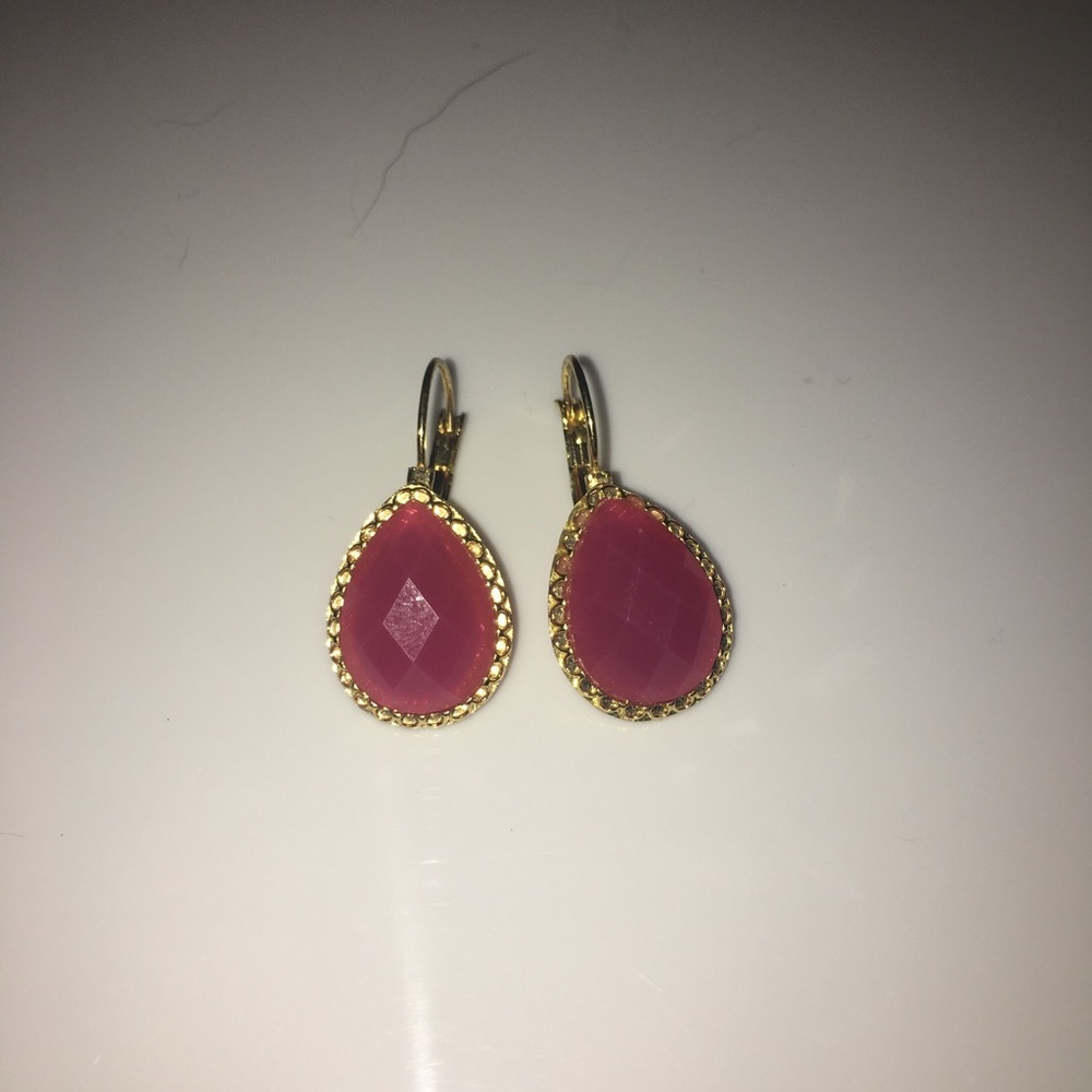 MAGENTA GEM EARRINGS